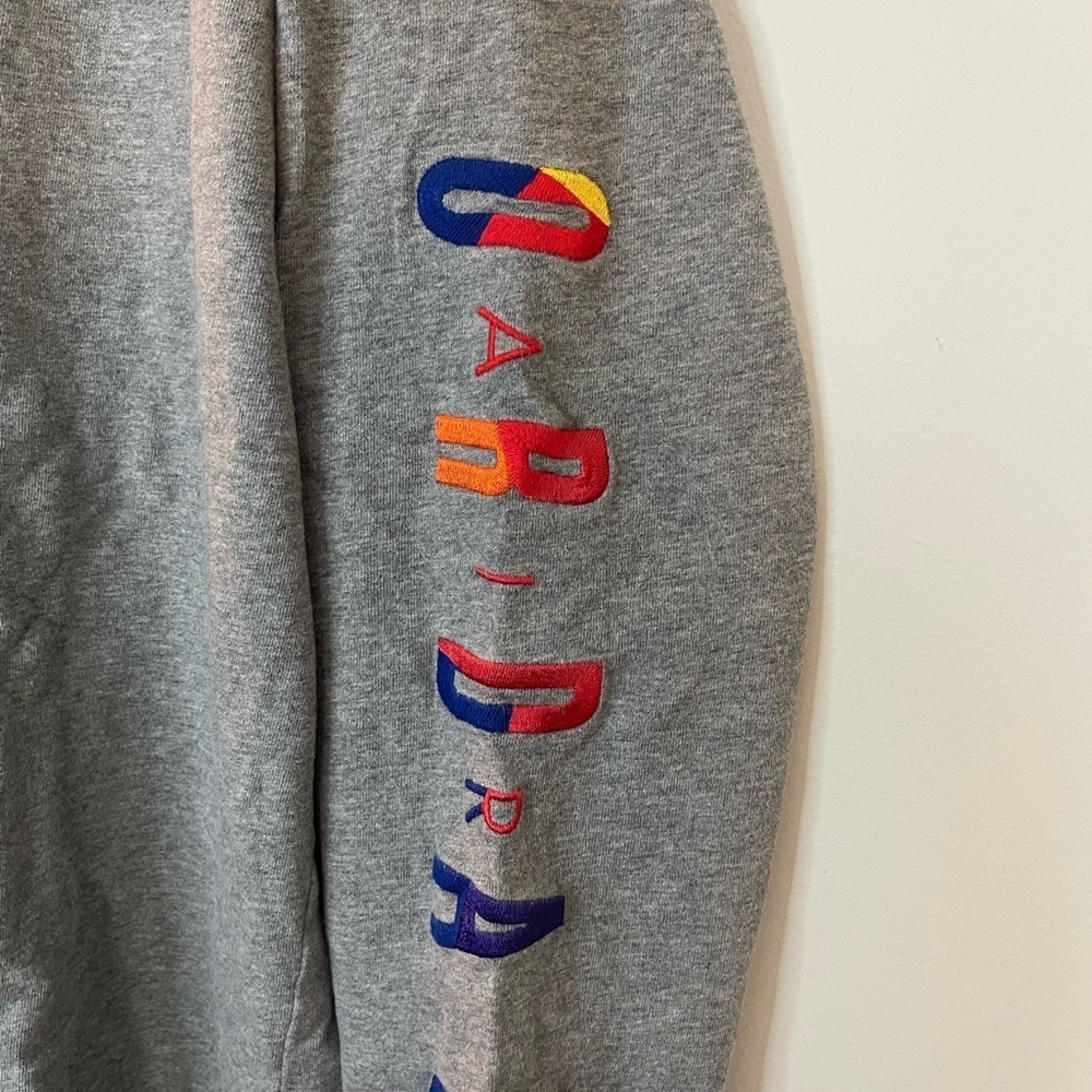 Jordan Air grey long sleeve men’s shirt embroidered multicolor logo size medium - Picture 2 of 8